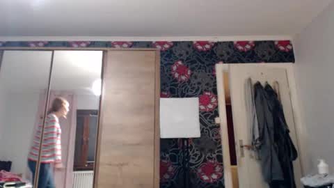 sexysexyhotwetpinkredpussy online show from September 18, 8:02 pm