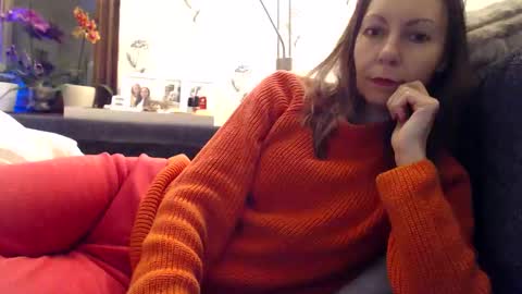 sexysexyhotwetpinkredpussy online show from May 5, 9:31 pm