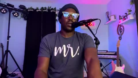 KC online show from December 10, 4:56 am