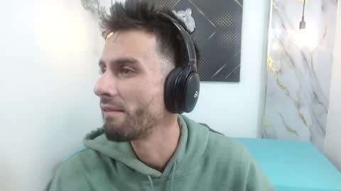 KING  online show from April 14, 3:54 am