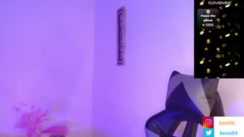  A L E X  online show from November 3, 10:44 pm