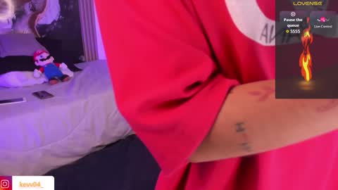  A L E X  online show from February 19, 5:28 am