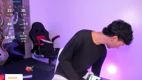  A L E X  online show from December 23, 5:46 am