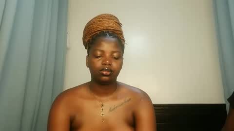 Lola online show from January 6, 9:19 pm