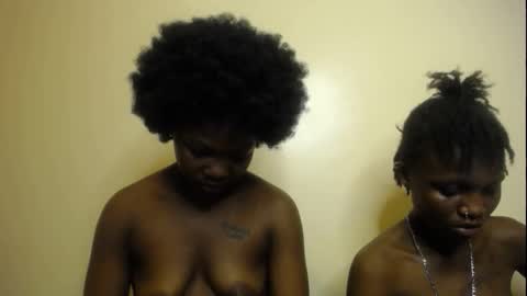 Snapshot of kinky_pixie chatting on October 14, 3:59 pm Pixie online show from October 14, 3:59 pm