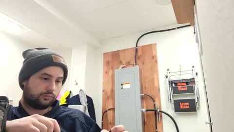 Maysie and Hunter online show from February 23, 12:05 pm