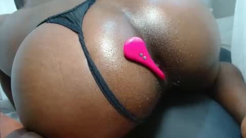 Snapshot of kinkyj_ chatting on September 9, 2:06 pm kinkyj_ online show from September 9, 2:06 pm