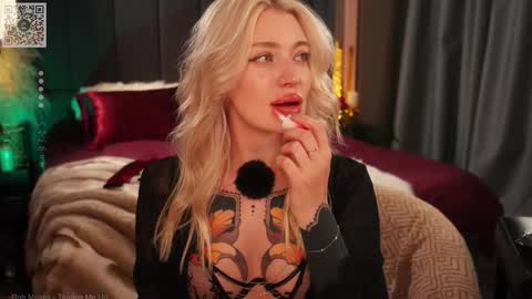 kinkylina_ online show from January 17, 3:10 pm