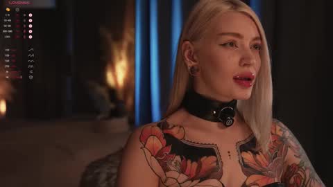 kinkylina_ online show from March 9, 6:32 pm