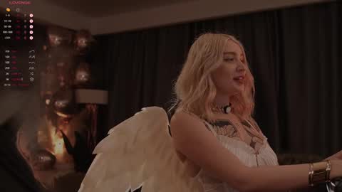 kinkylina_ online show from February 14, 11:53 am