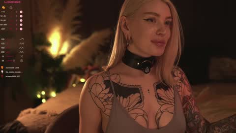 kinkylina_ online show from January 25, 2:47 pm