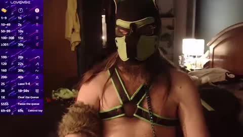 kinkywolf87 online show from November 18, 5:21 am