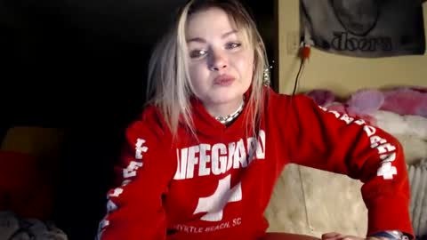 Kipsy Rose online show from December 6, 9:27 am