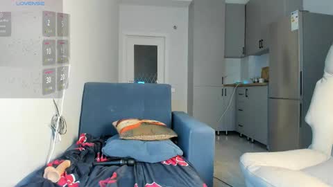 Kira online show from February 16, 2:37 pm