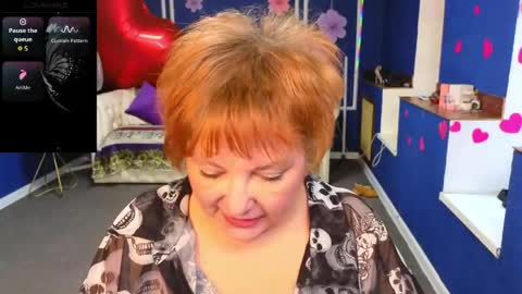 Kira Kennet online show from April 13, 11:25 am