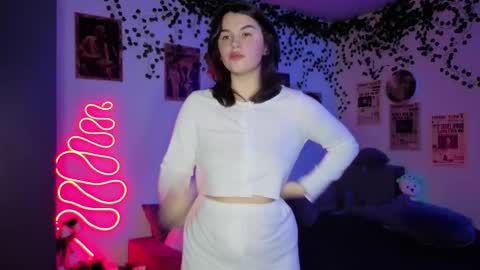 Kira VanKick online show from October 19, 6:12 pm