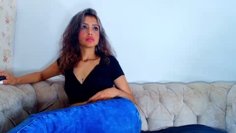 kira online show from September 24, 12:01 pm