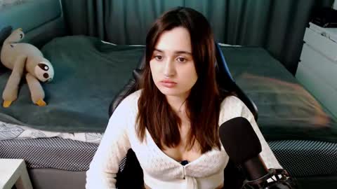 Snapshot of kira_yammy chatting on March 9, 10:30 pm Kira follow me online show from March 9, 10:30 pm