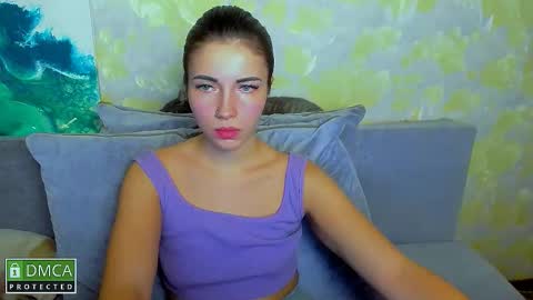 kiraa sunny online show from November 27, 8:38 pm