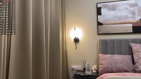 Kira online show from February 1, 12:04 pm