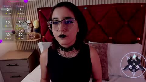 Samantha  Velvet online show from May 16, 9:02 pm