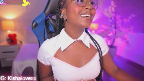 kishalove_ online show from February 21, 10:40 am