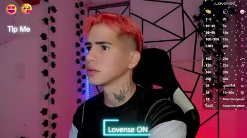 kiss_whitee online show from May 30, 3:27 am