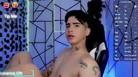 kiss_whitee online show from June 13, 2:00 am