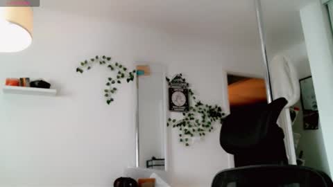 Kissah Kreampuff online show from November 6, 10:24 pm