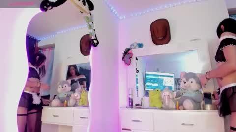 kisses_of_daniela online show from November 25, 5:50 am