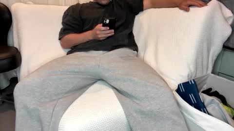 kissforjoey online show from January 9, 9:53 pm