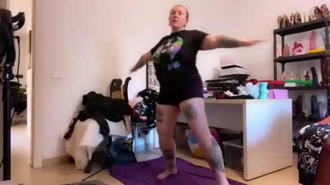 kissica online show from March 18, 3:51 pm