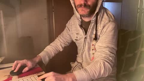 kissofbanned1983 online show from March 22, 10:19 am