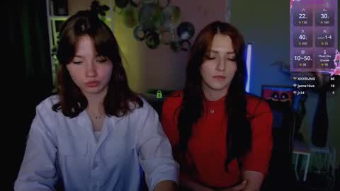 Snapshot of kitniss_dreamy chatting on September 18, 7:40 pm kitniss online show from September 18, 7:40 pm