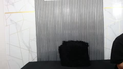 kitsune_44 online show from April 11, 7:07 pm