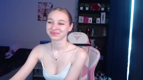 kitsuneyX online show from May 27, 1:57 am