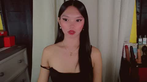 KITTY online show from April 29, 2:38 am