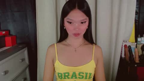 KITTY online show from April 26, 9:45 pm
