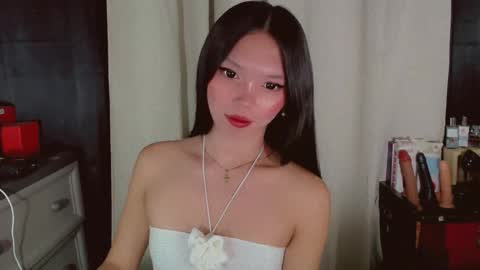 KITTY online show from April 23, 2:52 am