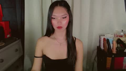 KITTY online show from May 25, 1:01 am