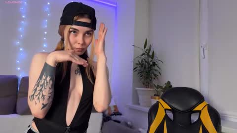 Veronica online show from March 14, 5:50 pm