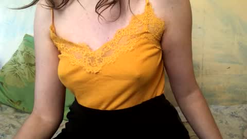 Kittie Creme online show from May 25, 11:05 am