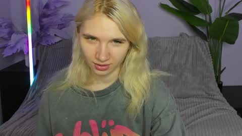 kitty blondy online show from April 7, 4:47 am