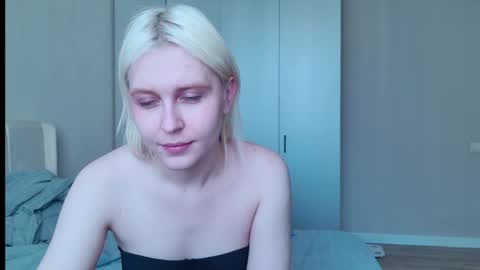 Evelyn online show from September 19, 5:22 am