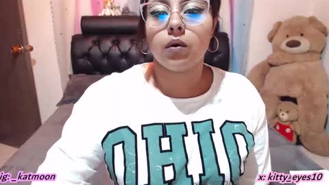 kitty online show from February 1, 12:18 am