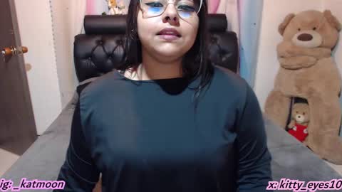 kitty online show from December 10, 11:30 pm