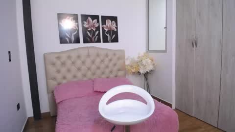 kitty_f00x online show from May 21, 8:04 pm