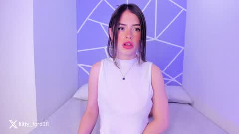 Snapshot of kitty_ford chatting on January 31, 8:22 pm Kitty online show from January 31, 8:22 pm
