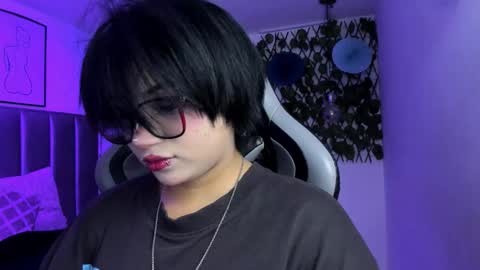 Camila online show from March 24, 1:11 am