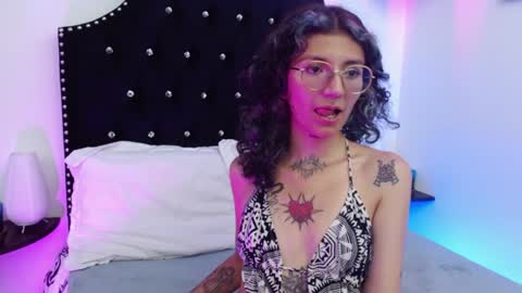 KITTY online show from December 18, 8:14 pm